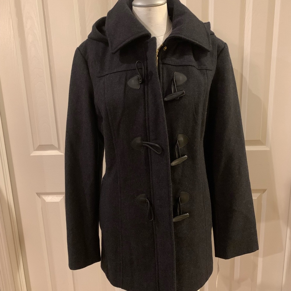 Ellen Tracy classic wool blend toggle/duffel coat w/hood. Charcoal Gray. Size L